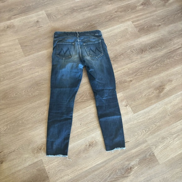 MOTHER High Waisted Looker Ankle Fray Jeans Raw Hem Dark Wash Night Owl Size 29 - Picture 4 of 12